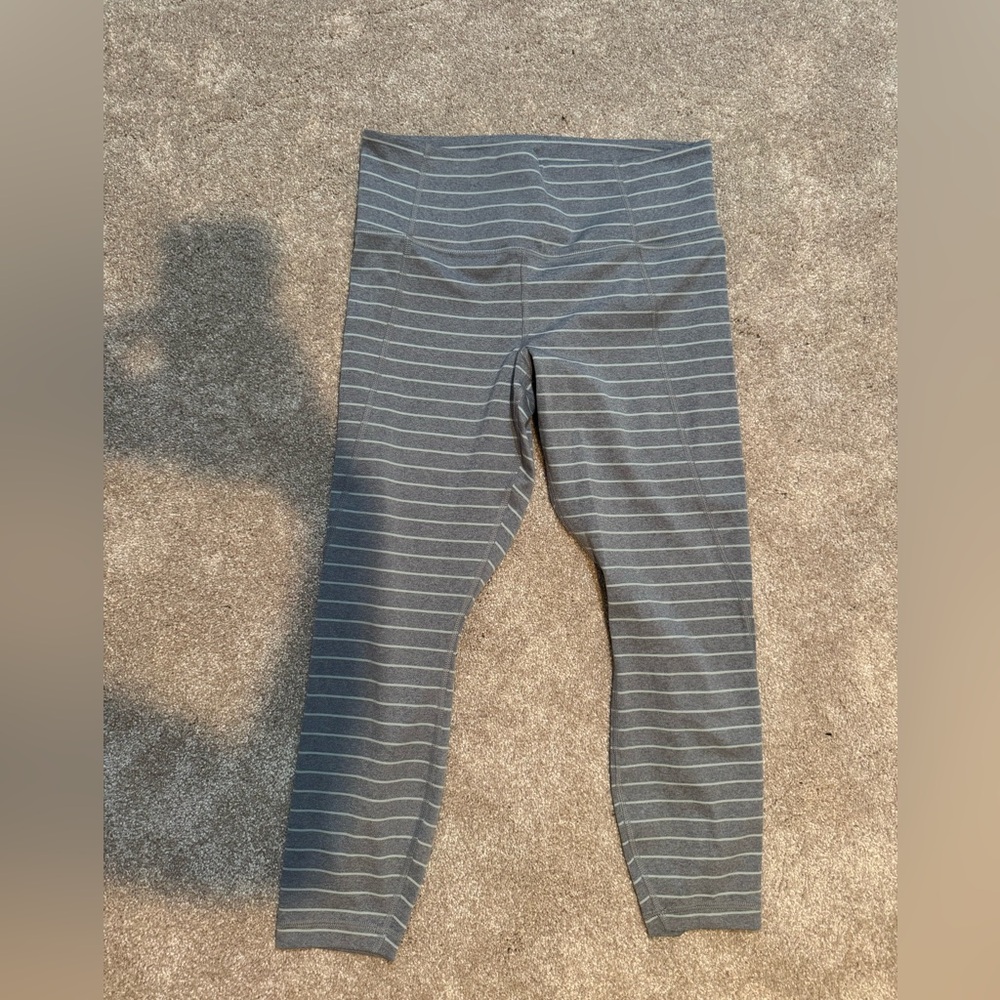 Athleta Gray and White Striped Leggings - Size Medium Petite